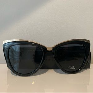Like new Sunglasses! Polarized, UV Protection, & Blue Light Protection!